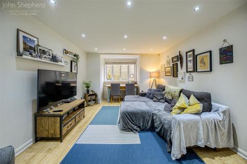 24 Aldershaws, Shirley, Solihull, B90 1SQ