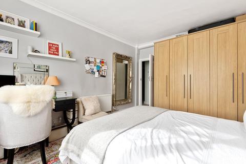 Flat 1, Hamlet Court Hamlet Gardens, London, W6 0SY