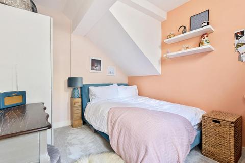 Flat 1, Hamlet Court Hamlet Gardens, London, W6 0SY