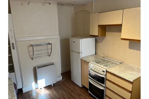 Studio to rent, Prospect Road, Moseley, Birmingham