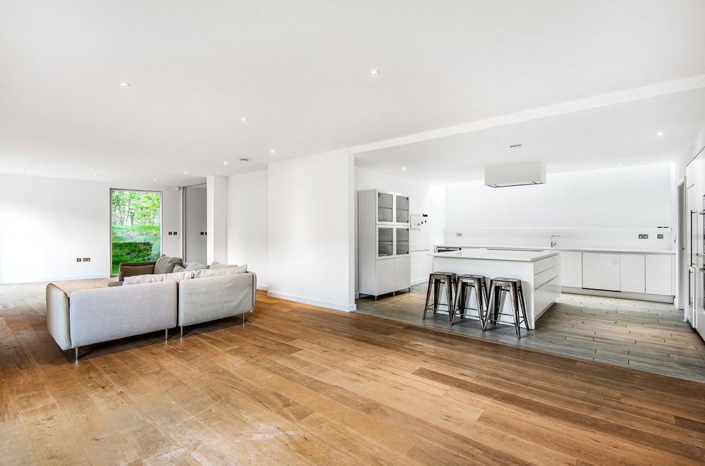 Dining/Family Room
