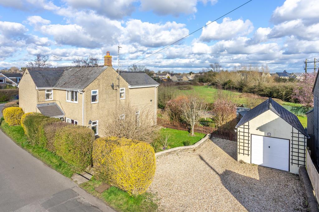 Chelworth Road, Cricklade 3 bed cottage £450,000