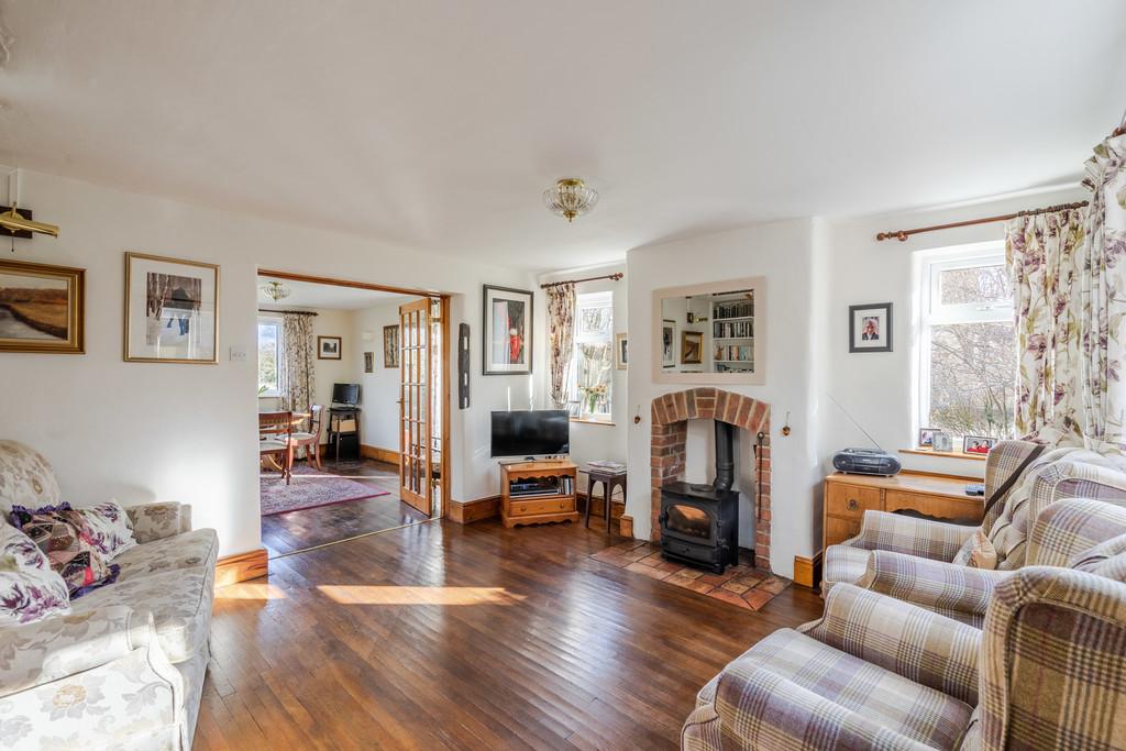 Chelworth Road, Cricklade 3 bed cottage £450,000