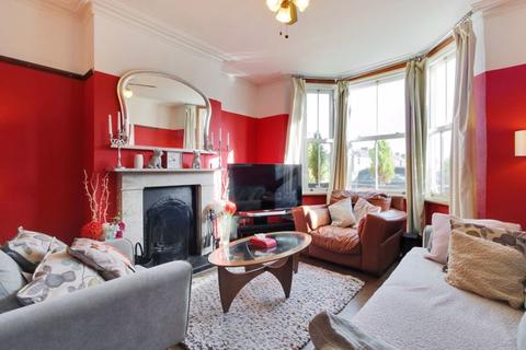 87 Birkbeck Road, Sidcup, DA14 4DJ