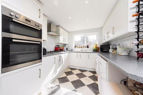 4 Clarence Crescent, Sidcup, DA14 4DF