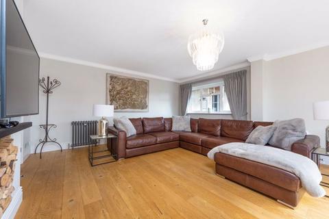 26 Maple Crescent, Blackfen, Sidcup, DA15 9LT