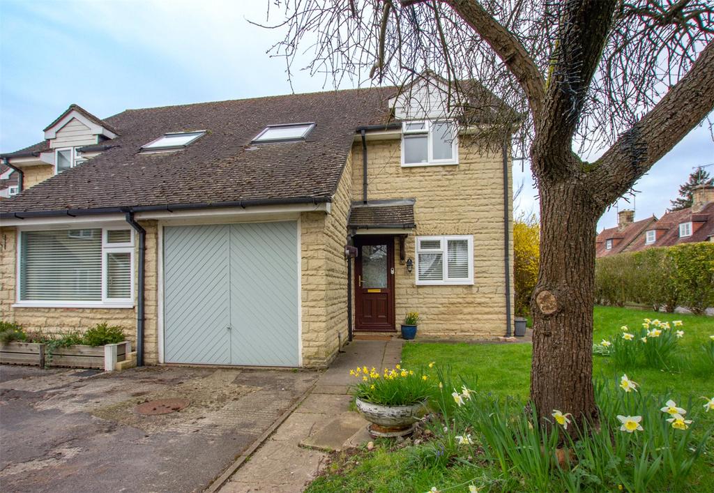 Jacobs Close, Witney, OX28 3 bed semidetached house £340,000