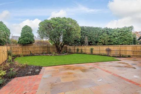 Penrose Scott Close, Farnham Common, Slough, SL2 3HT