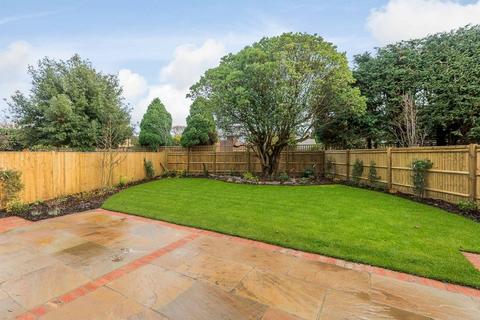 Penrose Scott Close, Farnham Common, Slough, SL2 3HT