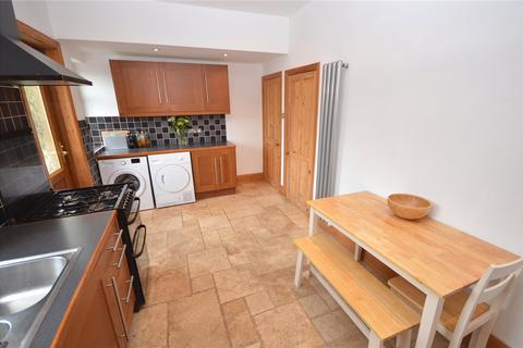 32 Ashtofts Mount, Guiseley, Leeds, LS20 9DB