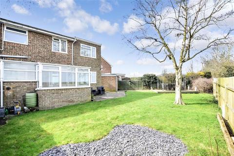 70 Farncombe Way, Whitfield, Dover, CT16 3NT