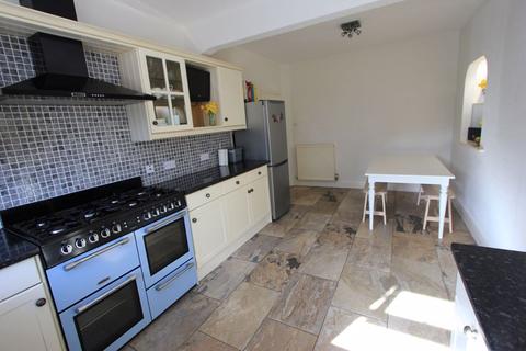 7 Broadway, Rhos On Sea, Colwyn Bay, LL28 4AR