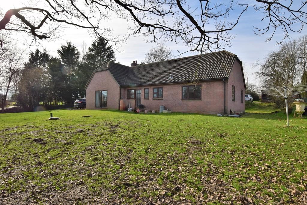 Burtons Green, Halstead CO9 1RH 3 bed detached bungalow £750,000
