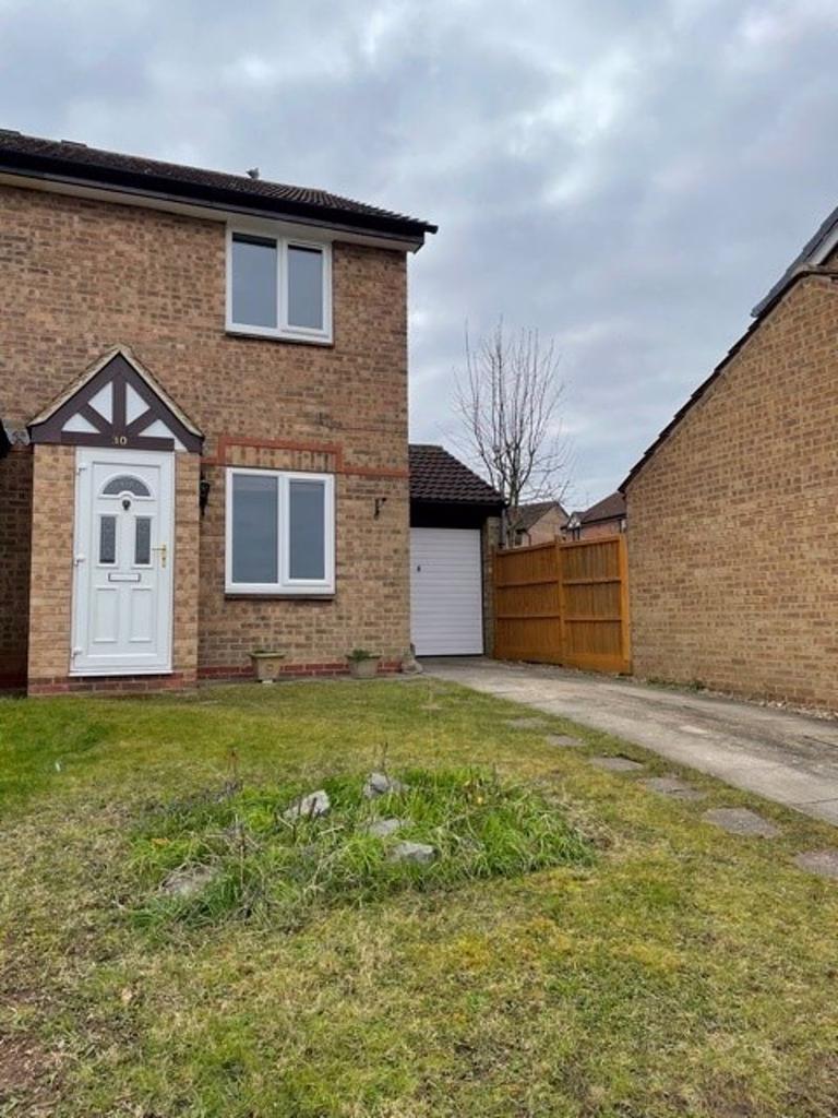 Cranford Gardens, Nottingham 2 bed semidetached house £775 pcm (£179 pw)