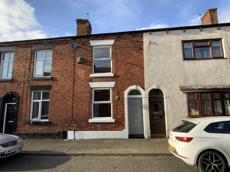 Rowan Street, Gee Cross, Hyde, SK14 2 bed terraced house £160,000