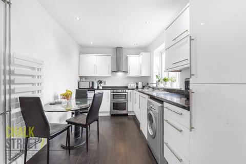 151 Daventry Road, Romford, RM3 7RD