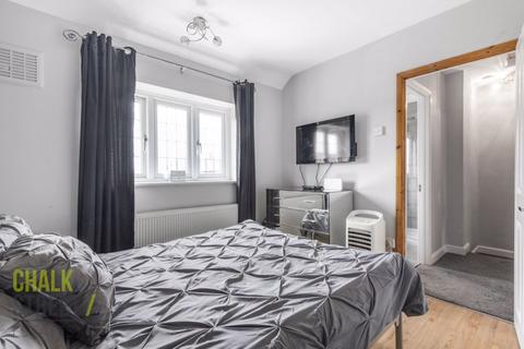 151 Daventry Road, Romford, RM3 7RD