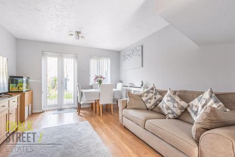17 Fuchsia Close, Rush Green, Romford, RM7 0YZ