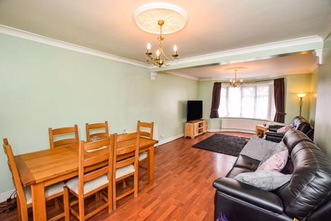 8 Caldwell Road, Stanford-le-hope, SS17 0LP