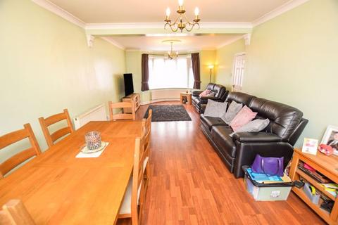 8 Caldwell Road, Stanford-le-hope, SS17 0LP
