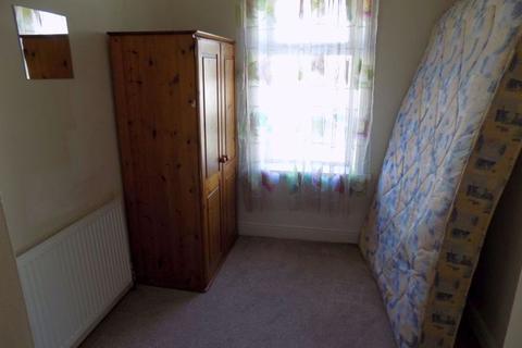 4 Intake Terrace, Bradford, BD2 3ND