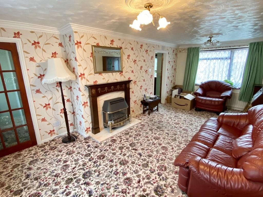 Cedar Road, Camp Hill, Nuneaton 3 bed terraced house £130,000