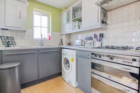 29 Avro Close, Southampton, SO15 4AE