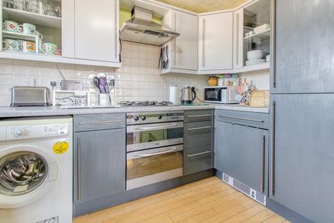 29 Avro Close, Southampton, SO15 4AE