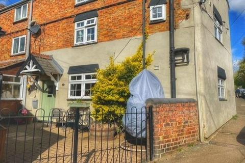 2 Chapel Row, Great Billing, Northampton, NN3 9DY