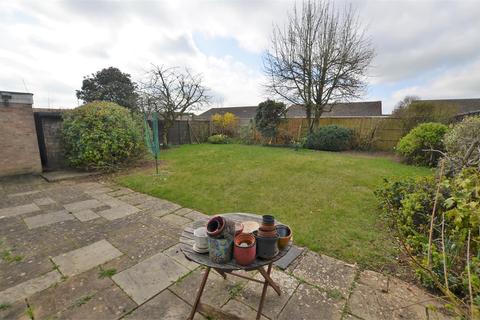 36 Browning Drive, Bicester, OX26 2XN