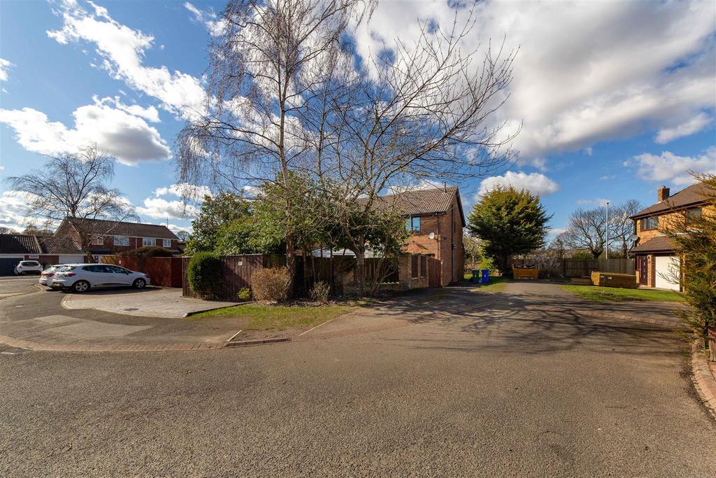 Ilford Avenue, Cramlington 2 bed semidetached house £125,000
