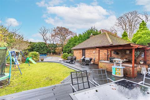 23 Dunkeld Road, Bournemouth, BH3 7EN