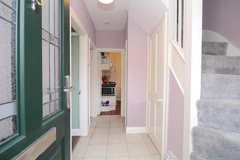 36 Central Avenue, Syston, Leicester, LE7 2EE
