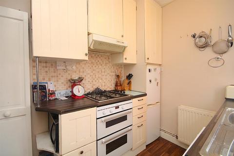 36 Central Avenue, Syston, Leicester, LE7 2EE