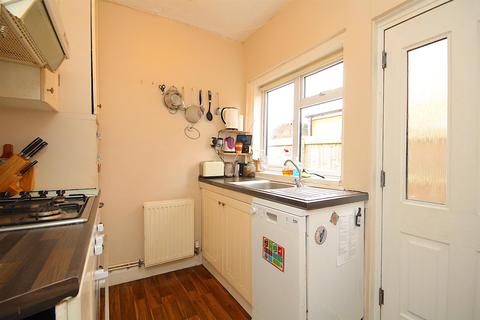 36 Central Avenue, Syston, Leicester, LE7 2EE