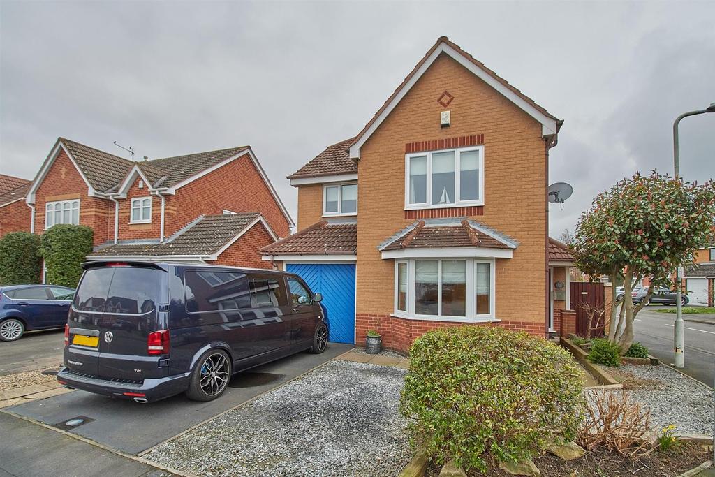 Gainsborough Avenue, Hinckley 4 bed detached house £290,000