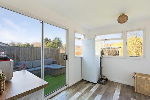194 Chipstead Way, Banstead, SM7 3JU