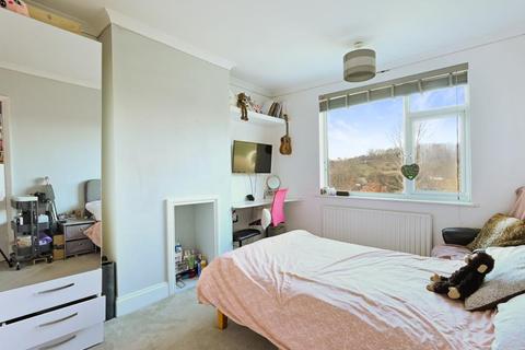 194 Chipstead Way, Banstead, SM7 3JU