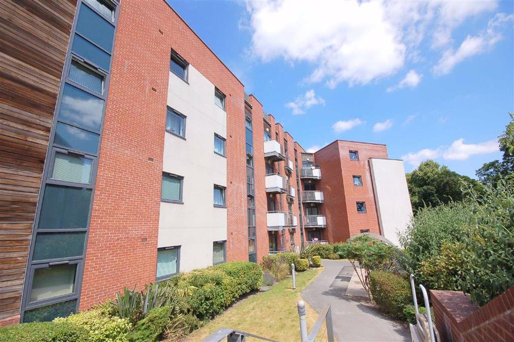 Citi Peak, East Didsbury, Manchester... 2 bed flat £875 pcm (£202 pw)