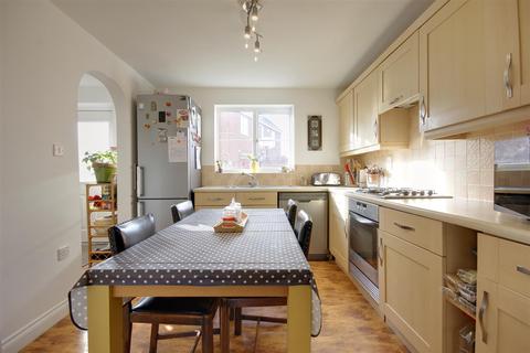 3 Alder Close, Brough, HU15 1ST