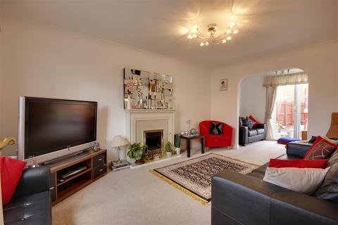 3 Alder Close, Brough, HU15 1ST