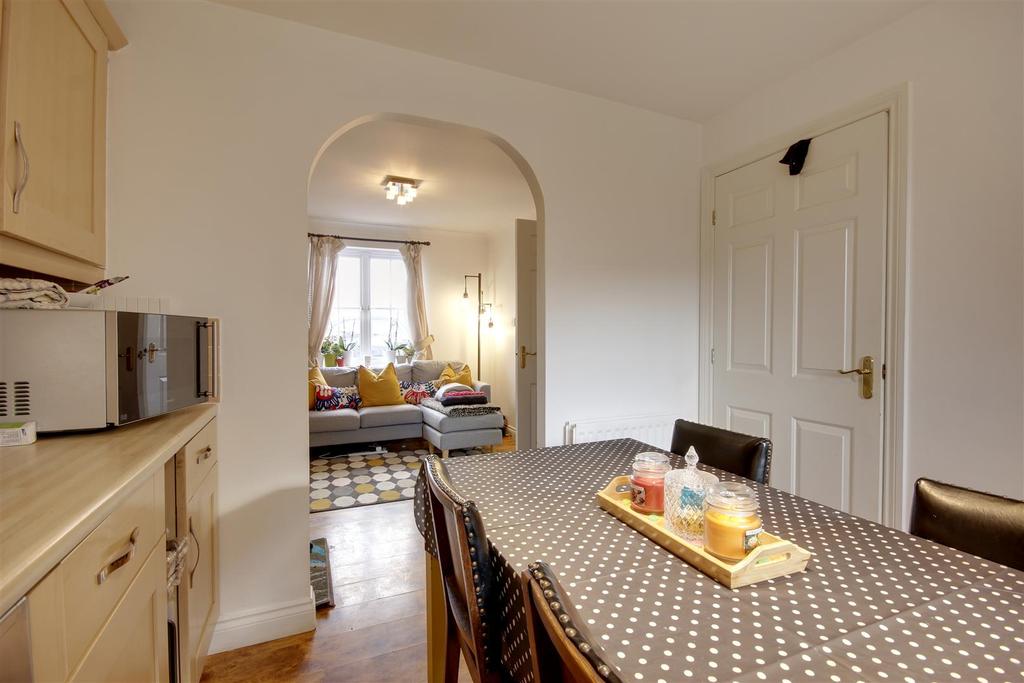 Kitchen - Alternative View