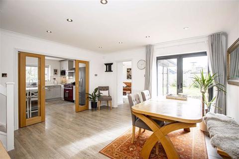 2 Mickleton, Downhead Park, Milton Keynes, MK15 9AT