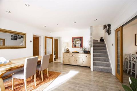 2 Mickleton, Downhead Park, Milton Keynes, MK15 9AT