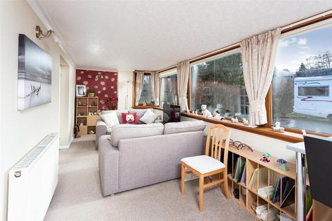 Glenavon House Main Street, Newtonmore, PH20 1DR
