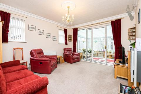 15 Orchard Drive, Theydon Bois, Epping, CM16 7DH