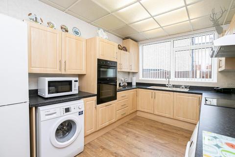 15 Orchard Drive, Theydon Bois, Epping, CM16 7DH