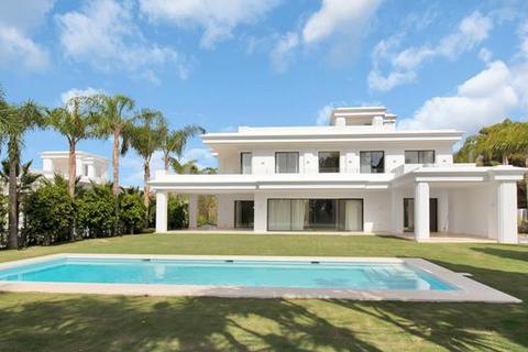 5 bedroom villa, Las Lomas del Marbella Club, Marbella, Malaga