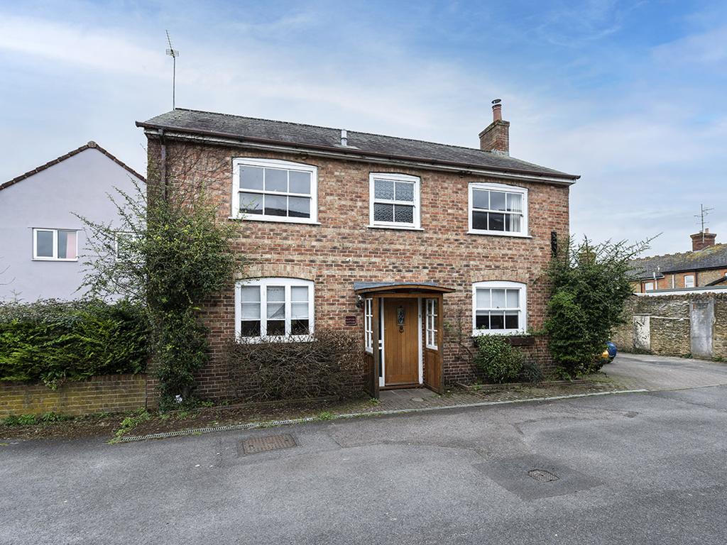 Glovers Close, Milborne Port, Somerset, DT9 4 bed detached house £399,950