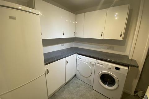 17 Copperbeech Close, Birmingham, B32 2HT